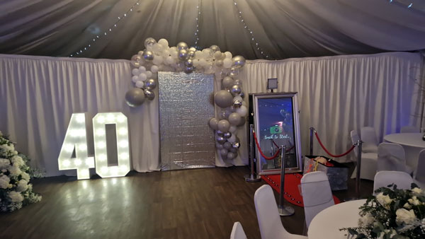 magic-mirror-photobooth-2